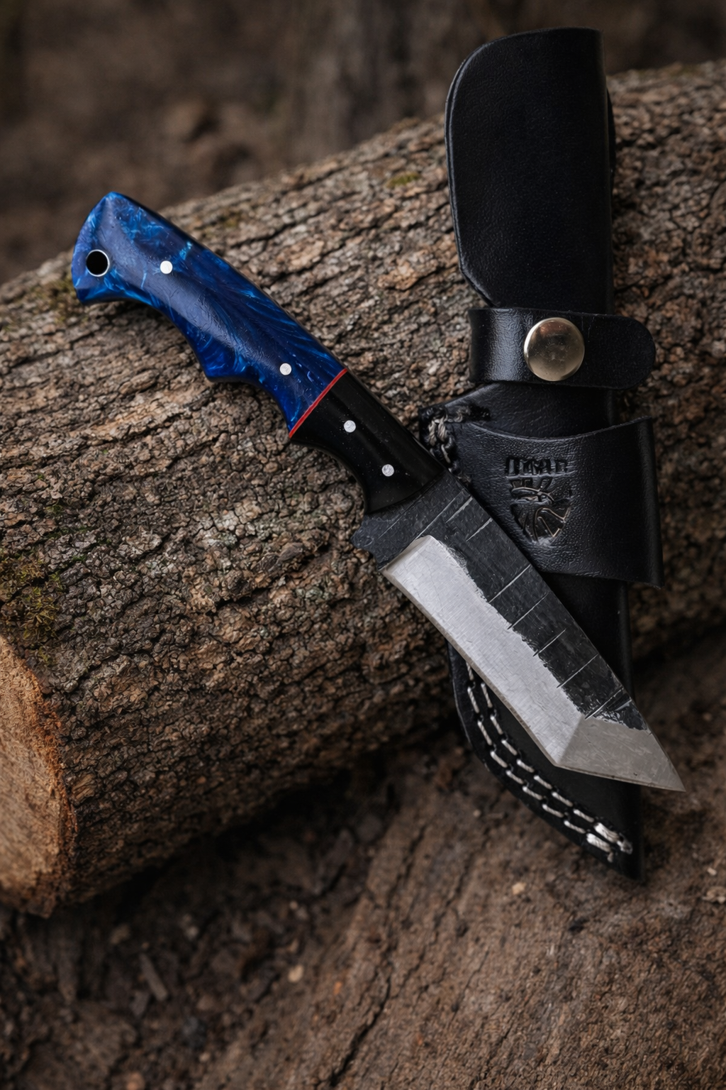 Hand-Forged Carbon Hammered Utility Knife with Resin Handle